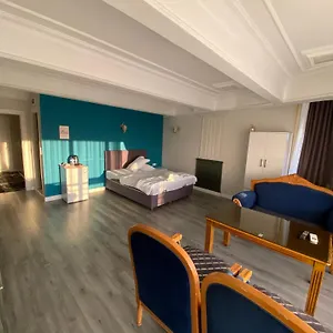 https://yali-houses.istanbul-turkeyhotels.com