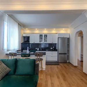 https://dilek-suite.istanbul-turkeyhotels.com